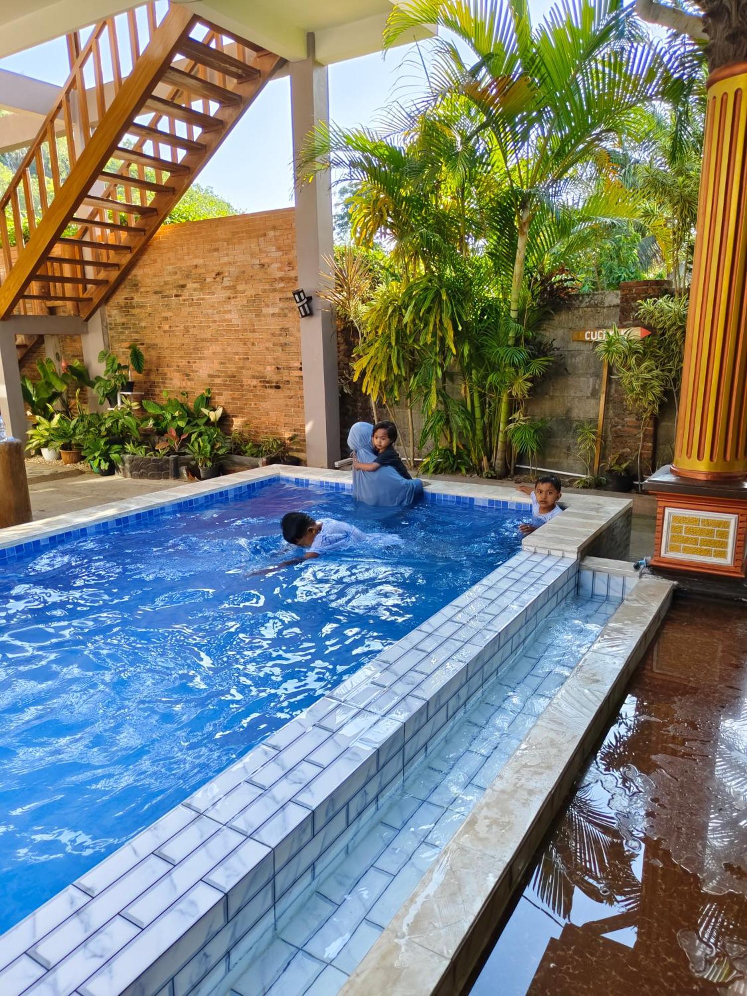 Hotel Arrys Watukarung Surfcamp Kalak Exteriér fotografie