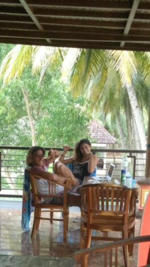 Hotel Arrys Watukarung Surfcamp Kalak Exteriér fotografie